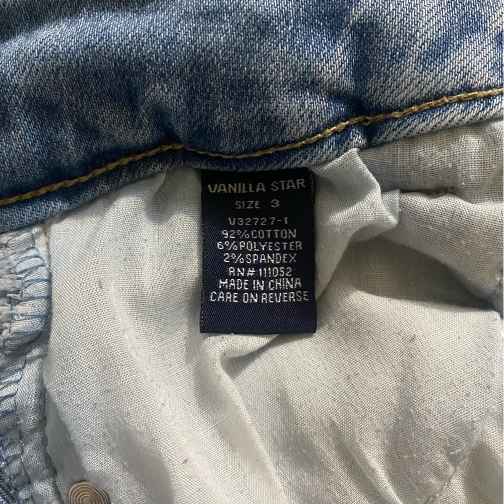 Shorts - Picture 4 of 4
